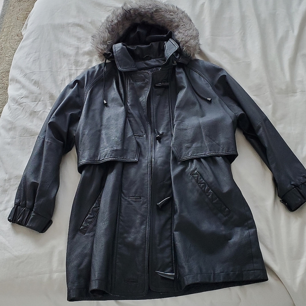 Wilsons Genuine Leather Thinsulate Coat with Fur Hood and Toggles